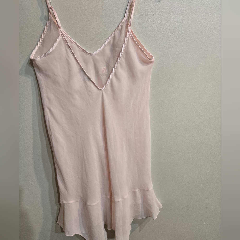 Calyfornia Dynasty Blush Floral Embroidered Chemise Sz M 100% Polyester - Picture 5 of 9